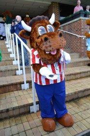 Bully Mascot at the Grand National 2012